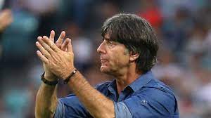 Germany coach joachim low and goalkeeper manuel neuer addressed the german media a day after their humiliating 2018 world cup exit in. Ø±Ø³Ù…ÙŠØ§ Ø§Ø³ØªÙ…Ø±Ø§Ø± Ù„ÙˆÙ Ù…Ø¯Ø±Ø¨Ø§ Ù„Ù…Ù†ØªØ®Ø¨ Ø£Ù„Ù…Ø§Ù†ÙŠØ§ ÙÙŠ ÙŠÙˆØ±Ùˆ 2020 Rt Arabic