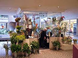San francisco is simultaneously romantic, exciting, relaxing and intriguing. Amadeus Flowers Embarcadero Center Farmer S Market Ferry Plaza Financial District Shopping Dining And Travel Guide San Francisco