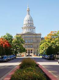 Michigan State Capitol In Early Fall Michigan Capitol Building Detroit Michigan