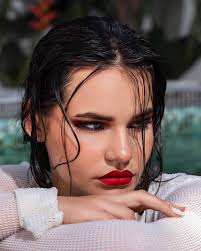 Trabajo de fotografía en exterior y retoque de retratos !