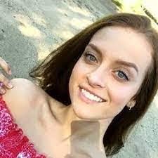 Josie Fry's Instagram, Twitter & Facebook