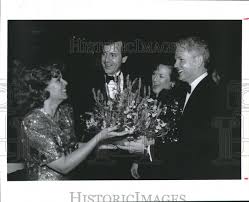 1992 Houston Heritage Society ball chair Patti Everett with bouquet