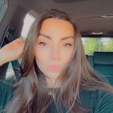 Abigail Lauer's Instagram, Twitter & Facebook