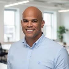 Silent Observers: A Healthcare Industry Experiment