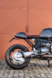 Moto Adonis Bmw R1100s Bmw Cafe Racer Girl Cafe Racer