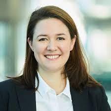 Julie Remus's Instagram, Twitter & Facebook