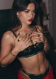 Giulia Amato - Free pics, galleries & more at Babepedia