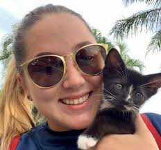 Kristen Duran's Instagram, Twitter & Facebook