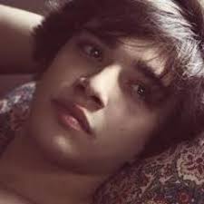 leila serrano (@leilamicaelasan)