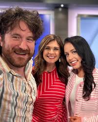 The stripes crew this morning! 💕💫 Happy Friday, everyone! 🥳 Hope you  have a wonderful & safe last weekend of summer for everyone heading back to  school Monday! #richmondva #rvanews #rva #tvnews #