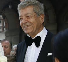 Actorul este cunoscut pentru problemele sale cardiace, acesta fiind și motivul pentru care a. Ion Dichiseanu ContinuÄƒ Arta SeducÈ›iei Chiar È™i La 83 De Ani Libertatea
