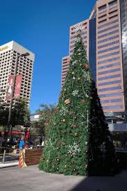 5 ide dekorasi natal sederhana yang unik dan lucu, ada miniatur pohon natal, manusia salju, dan karakter lucu. Jelang Natal 2018 Intip 5 Pohon Natal Terbesar Di Dunia Ada Yang Tingginya Capai 84 Meter