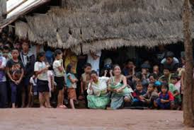 ມົ້ງລາວ ຫ້ວຍນ້ຳຂາວ ຮ້ອງຂໍຕໍ່ ສປຊ