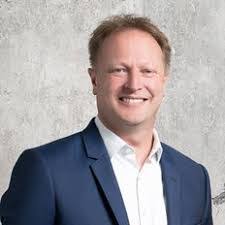 Phil Langley's Instagram, Twitter & Facebook