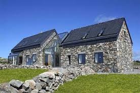 English country home decors are one of preferable choice for those who love to combine modern and traditional decoration in one room. Modern Stone Cottage Design