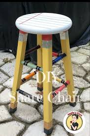 Looking For Share Chair Ideas To Spruce Up Your Classroom Decor Check Out This Awesome Diy Painted Stool Makeover Diy Classroom Classroom Decor Teachers Diy