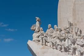 Padrão dos descobrimentos is a monument on the northern bank of the tagus river estuary, in the civil parish of santa maria de belém, lisbon. Diretorio De Contactos