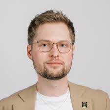 Gretchen Hillman's Instagram, Twitter & Facebook