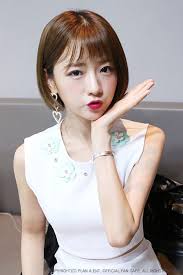 Pin By Cy On Bomi Pink Panda Idol Celebrities