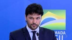 See if your friends have read any of fabio faria's books. Bolsonaro Empossa Deputado Fabio Faria Como Ministro Do Novo Ministerio Das Comunicacoes Politica G1