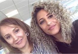 Ekhlas' damefrisør er attraktiv blandt kvinder med tørklæde