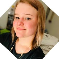 Alana Coon's Instagram, Twitter & Facebook