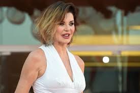 «non posso immaginare questo mondo senza di te, senza la tua dolcezza, la tua risata. 2dinyky3yrs6lm