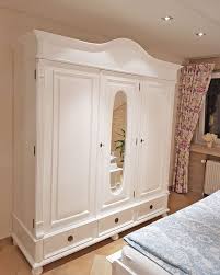 Grosser Kleiderschrank Im Landhausstil Hochwertig Und Romantisch Www Massiv Aus Holz De Kl In 2020 Wardrobe Design Bedroom Bedroom Furniture Design Cupboard Design