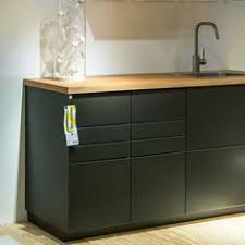 Kuchen Aus Recyceltem Kunststoff Seit Februar 2017 Fuhrt Ikea Unter Dem Namen Kungsbacka Kuchenfronten Aus Recycelten P Ikea Kuche Schrank Kuche Neue Kuche