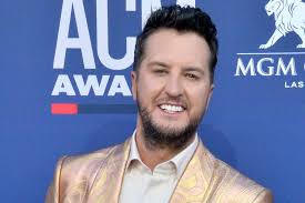 Watch: Luke Bryan laughs off report he fathered Maren Morris' baby