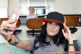 Megan Rain - Clean Your Room - Teens Love Huge Cocks 90281