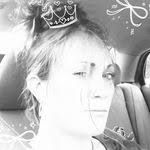 Kristina Lovett's Instagram, Twitter & Facebook