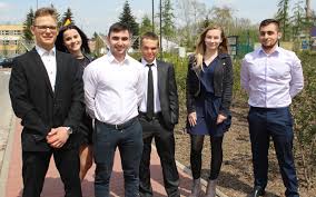 Na pierwszy ogień, jak co roku, idzie język polski. Ium0kl3ojnju8m