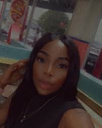 Talia Walters's Instagram, Twitter & Facebook