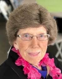 Hannah Henning's Instagram, Twitter & Facebook