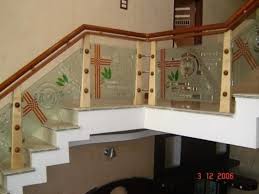 Modern Wooden Glass Railing Design For Sale In Jalandhar Punjab Classified Indialisted Com Railing Design Stairs Design Stair Railing Design