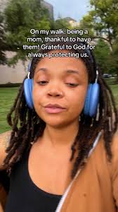 Does anyone else do this?? #kidsbooks #books #explorepage✨