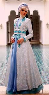 Kondangan menjadi salah satu acara yang perlu kita hadiri. Model Baju Kebaya Kondangan Remaja Baju Kebaya Bagus