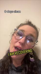 I dont even know who the first girl is when I watch this…#recovery  #0dayssober #cleantok #recoveryispossible #80daysclean