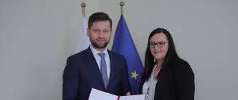 Uważam to za skandaliczne zachowanie. Kamil Bortniczuk Nowym Wiceministrem Funduszy I Polityki Regionalnej Ministerstwo Funduszy I Polityki Regionalnej Portal Gov Pl