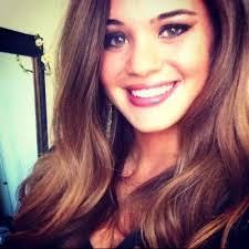 Maria Mata's Instagram, Twitter & Facebook