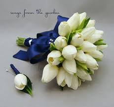 Tulip bouquet wedding church wedding flowers wedding flower packages cheap wedding flowers floral wedding wedding white perfect wedding groomsmen boutonniere wedding bouquets. Real Touch Tulips Bridal Bouquet White Navy By Songsfromthegarden 90 00 Wedding Flowers Tulips Tulip Wedding Tulip Bridal Bouquet