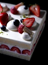 Strawberry Shortcake Eponge Japonaise De Shortcake Sirop De Kirsch De Fraises Fraiches Creme Chantilly Patisserie Patissiere Decoration Patisserie