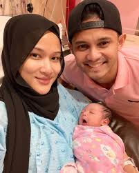 Stream tracks and playlists from yusuf iskandar on your desktop or mobile device. Selebriti Iaitu Hairul Azreen Dan