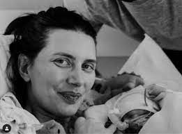 Earlier in 2020, during the nipt test for gabriel, switten was told that she was suffering from cervical cancer. Terminaal Zieke Blogster Bevallen Van Zoontje Gabriel Geef De Standaard Mobile