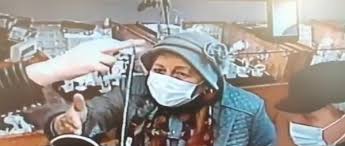 Pe aceasi tema un bărbat în vârstă de 64 de ani din comuna prahoveană bătrâni a fost găsit mort, marţi noapte, pe acoperişul unei case din localitate. RecompensÄ Pentru Prinderea A Doi BÄtrani Care Au Furat Bijuterii Gds