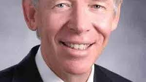 Timothy Emmett's Instagram, Twitter & Facebook