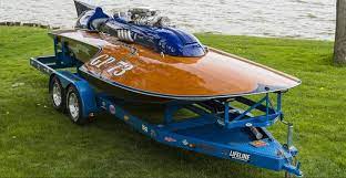 10 Of The Most Interesting Vintage Rides Up For Auction Next Month Hydroplane Boats Hydroplane Drag Boat Racing