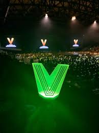 Quality lightstick wayv with free worldwide shipping on aliexpress. Wayv On Twitter Latar Belakang Konser Gambar Awan