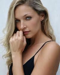 Yvette Rollins's Instagram, Twitter & Facebook